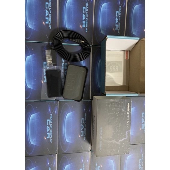 HUD HIỂN THỊ THÔNG SỐ LÊN KÍNH LÁI CHỐNG CHOÁ M8 CẮM CỔNG OBD