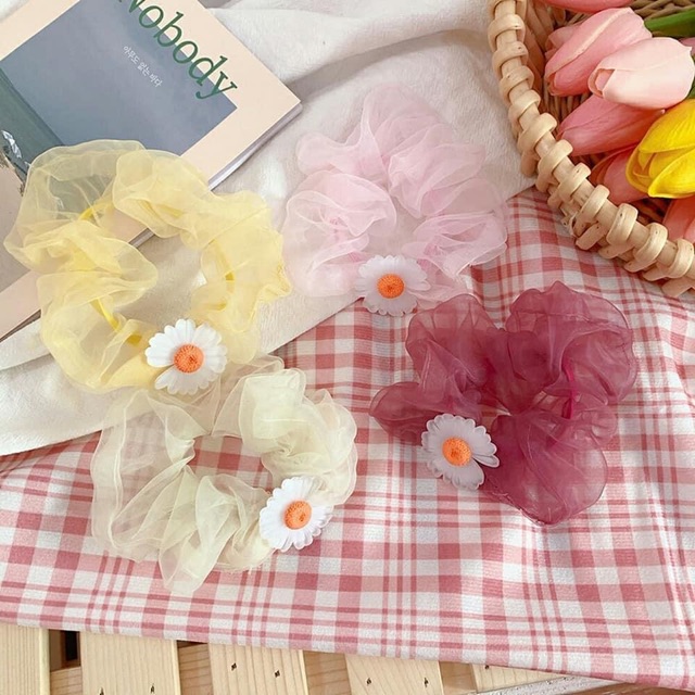 Scrunchie von gắn mặt hoa cúc xả lỗ