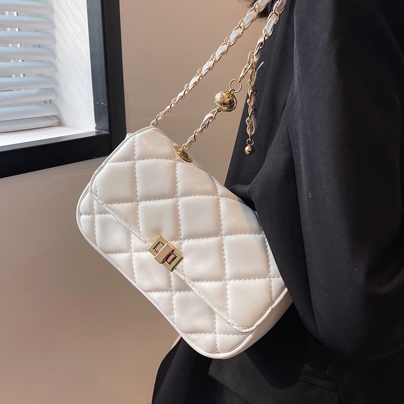 Túi Đeo Chéo Dáng Vuông Nhỏ Phối Dây Xích Thời Trang Mùa Hè Mới 2022 Cho Nữ