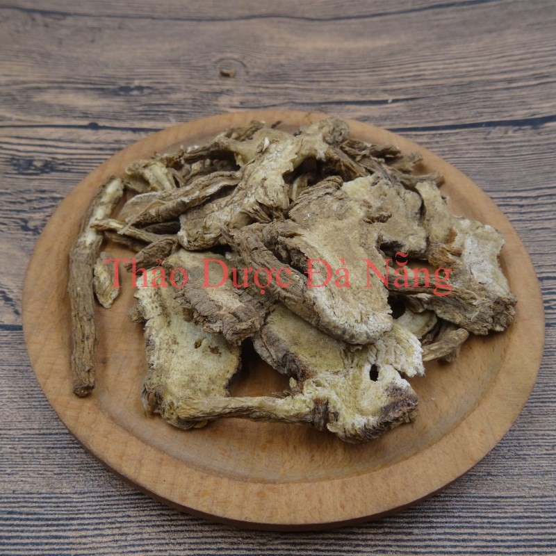 Độc Hoạt lát khô mỏng vàng 100 gram.