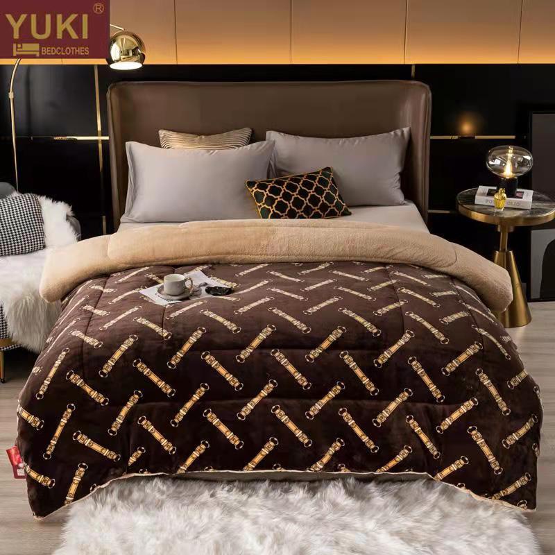 Chăn Nỉ Lông Cừu YUKI Siêu Ấm [Chính Hãng] Mền YUKI Dày Mịn, Kèm Túi Xách, Kích Thước 2mx2m3, Nặng 4kg - Hàng Xuất Nhật
