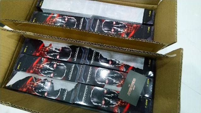 Mô hình NECA Terminator Dark Fate Sarah Connor