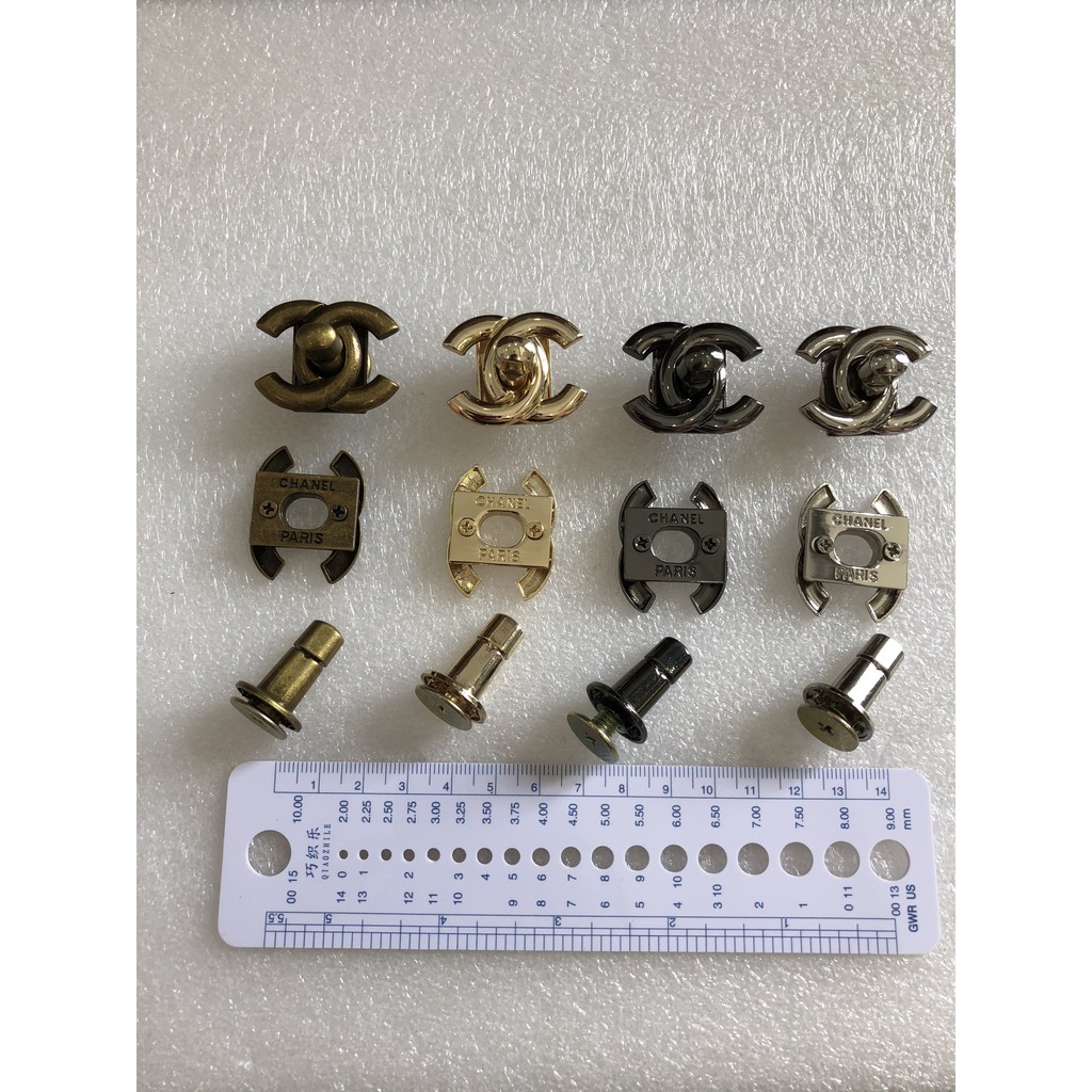 Khoá chữ X dập chữ 3,5cm