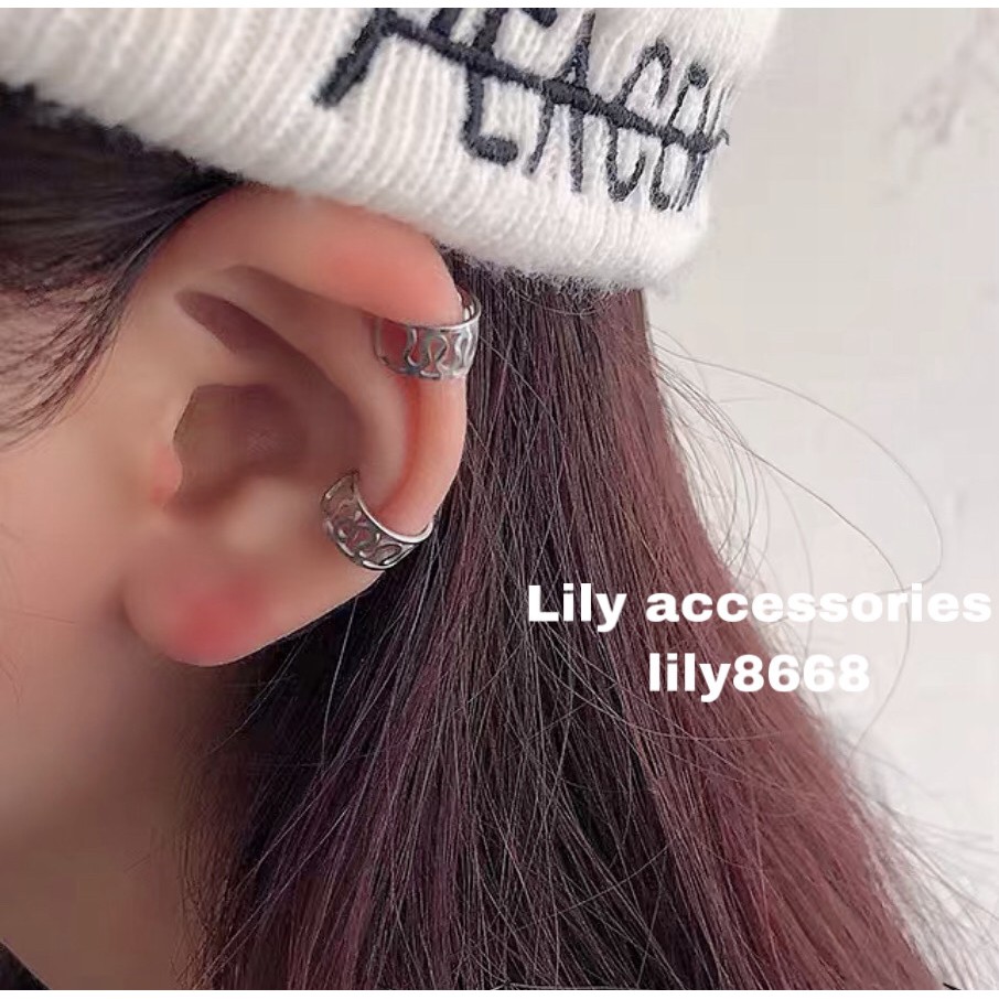 textured ear cuff kẹp tai titan họa tiết không cần xỏ lỗ nam nữ không gỉ không đen không dị ứng unisex