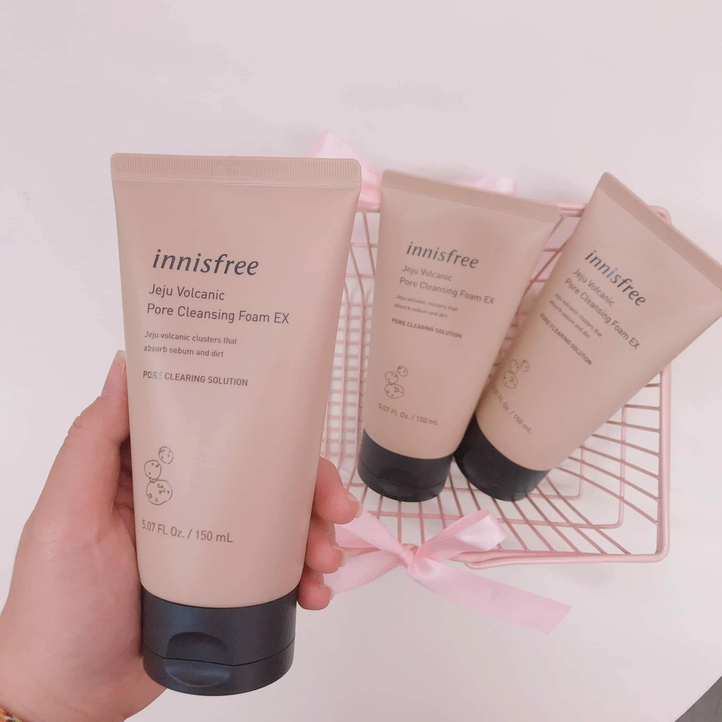 Sữa Rửa Mặt Innisfree Tro Núi Lửa Se Khít Lỗ Chân Lông Jeju Volcanic Pore Cleansing Foam Ex 150ml Mẫu Mới Nhất