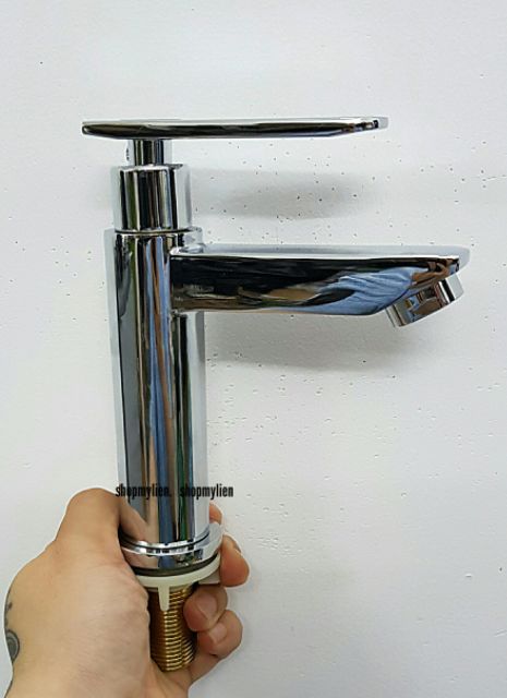 Vòi lavabo,vòi chậu rửa mặt lạnh xi bóng sang trọng