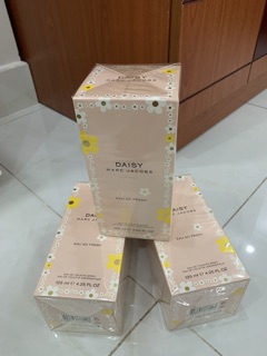 Nước hoa marc jacob daisy eau so fresh edt 125ml fullbox