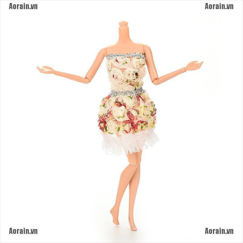Đầm hoa cho búp bê Barbie