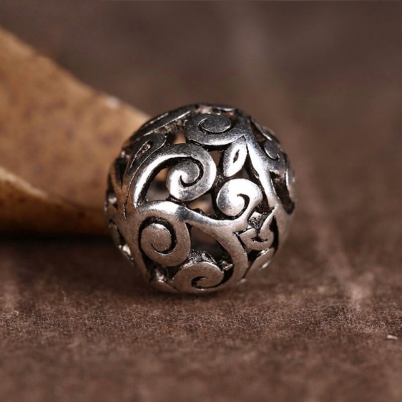 Charm bi cầu hoa văn bạc thái làm vòng