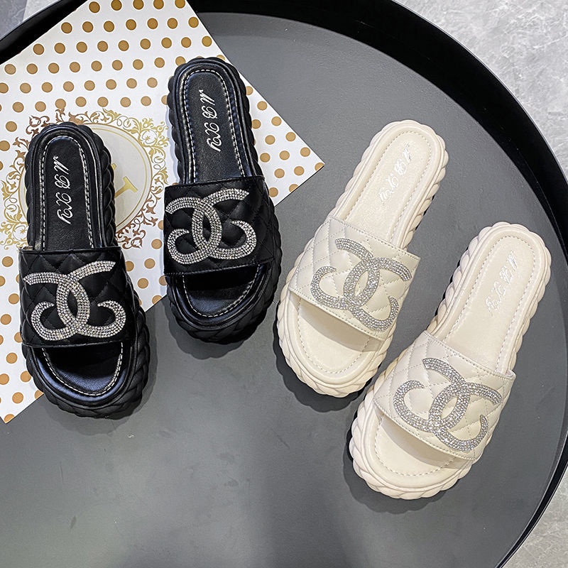Dép Sandal Đế Xuồng Thời Trang Mùa Hè Dễ Phối Đồ