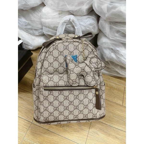 Balo hãng size 25 kèm móc treo xinh