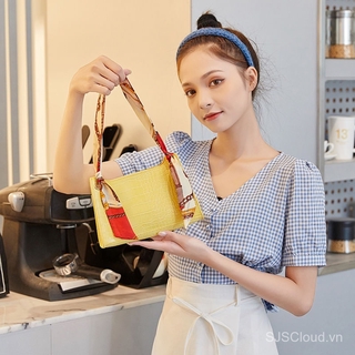 New Spot Girls Armpit Bag Fashion Girls Shoulder Bags Female Retro French Shoulder Bag Baguette High-end Female Handbag