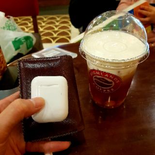Tai nghe Bluetooth i12 !