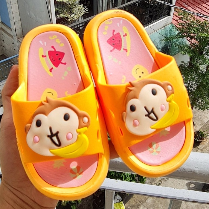 Dép bánh mì siêu mềm cho bé trai bé gái hình Khỉ dễ thương
