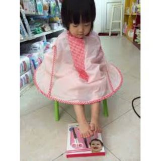 Áo choàng cắt tóc cho bé