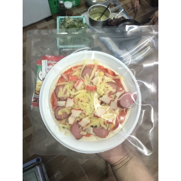 Bánh pizza xúc xích xông khói thanh cua 14/23cm hoả tốc hcm
