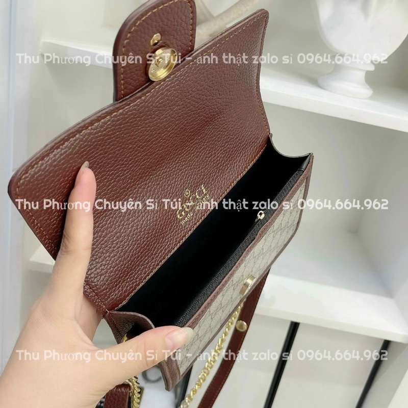 Túi kẹp nách, đeo chéo kèm dây xích dập logo in chìm da túi (hàng loại 1)