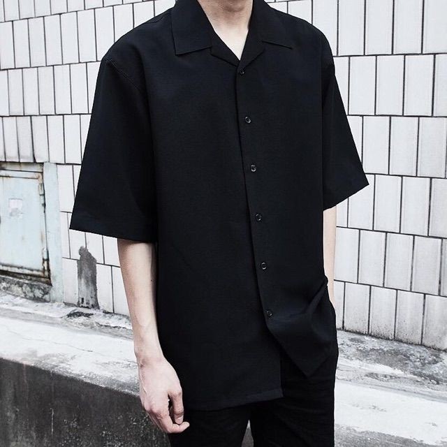 Áo sơ mi tay ngắn Cổ Vest Đen Unisex 1hit_unisex form rộng