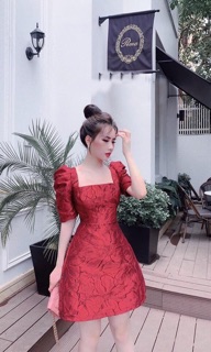 ĐẦM GẤM ĐỎ TAY PHỒNG
