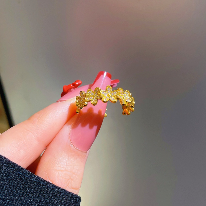 Nhẫn Titan nữ không gỉ Vàng 18k Trang sức Titan Hoa đẹp kim cương sang trọng