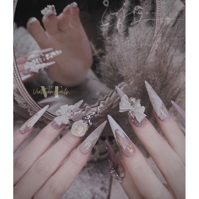 Nơ nghiêng đính móng tay - nơ bột THIÊN DI NAIL