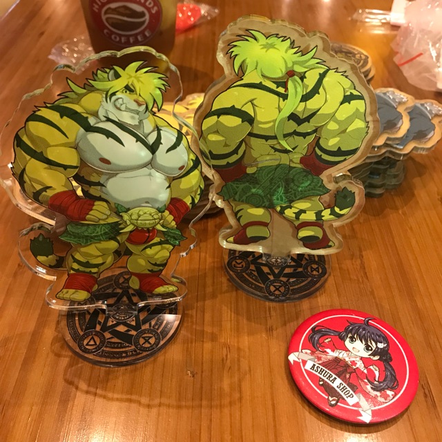 Đặt làm Tượng Trưng Bày/Standee Mica theo yêu cầu