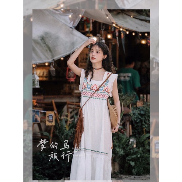 Đầm Thổ Cẩm Vintage Thêu Hoa Mẫu Mới Mã 432 Sẵn Màu Trắng