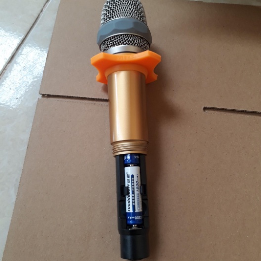 Bộ sạc pin 2 khe BESTON BST-C8001 ,Pin Sạc  AA 1200mah, có thể sạc từng viên.