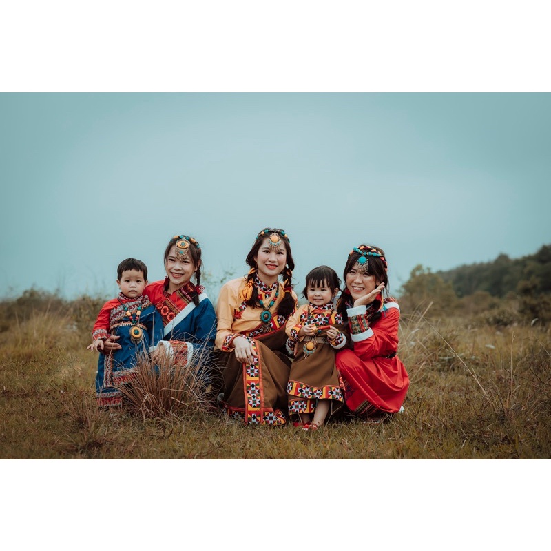 Trang Phục Tây Tạng cho bé và mẹ