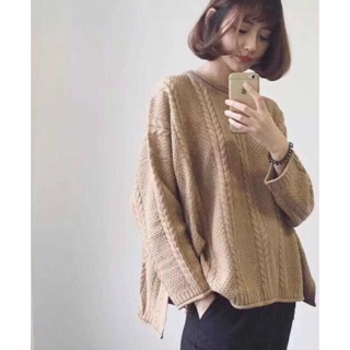 Áo len dáng thụng