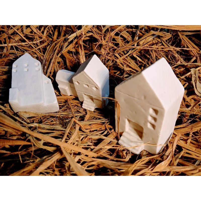 TƯỢNG TIỂU CẢNH THẠCH CAO TRANG TRÍ HÌNH NGÔI NHÀ CÓ THỂ TÔ TƯỢNG, VẼ MÀU NƯỚC LÀM QUÀ TẶNG