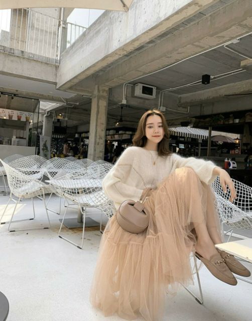 Chân váy lưới đuôi cá dài đi dự tiẹc được luôn nha | BigBuy360 - bigbuy360.vn
