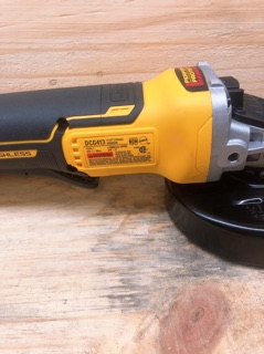 THÂN MÁY MÀI DEWALT USA DCG413