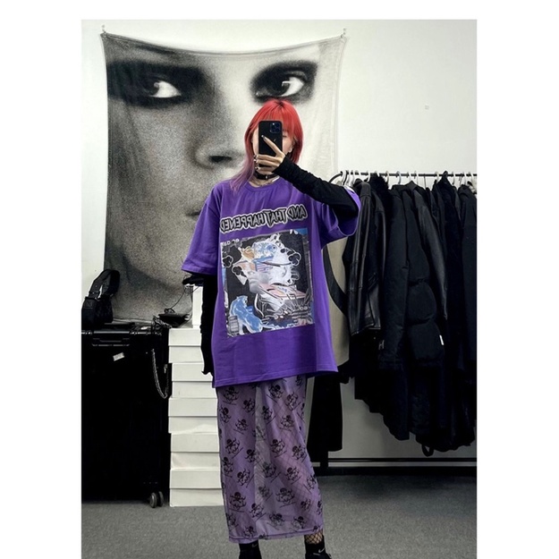 Chân váy in hoạt tiết đầu lâu phong cách Goth Gothic