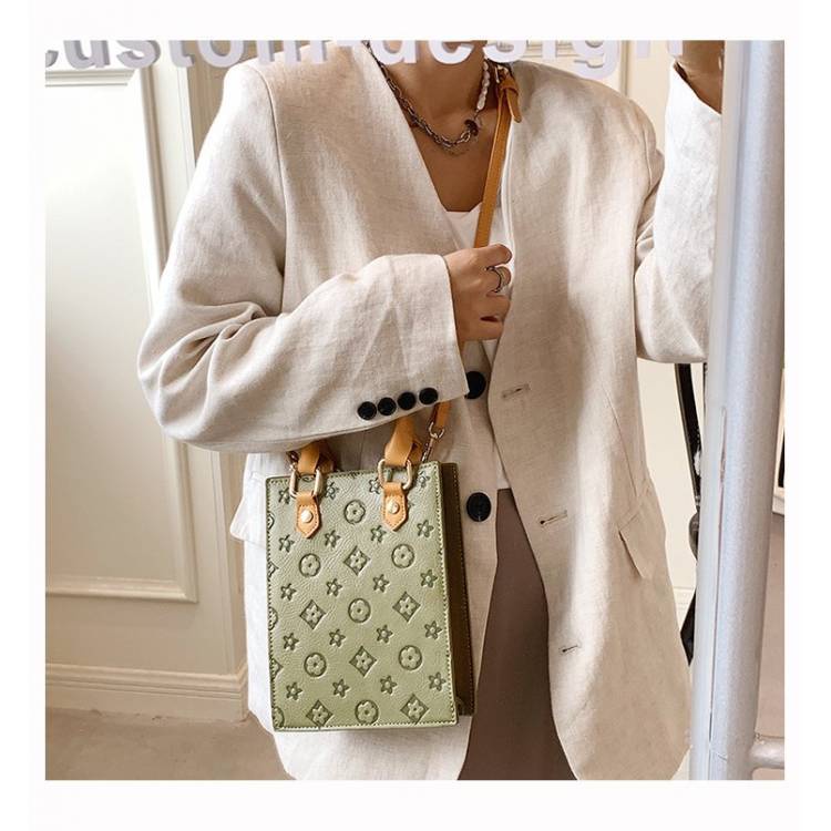 Túi Đeo Chéo Vuông Nhỏ Phong Cách Mới Dễ Phối Đồ Đựng Điện Thoại Di Động Cho Nữ