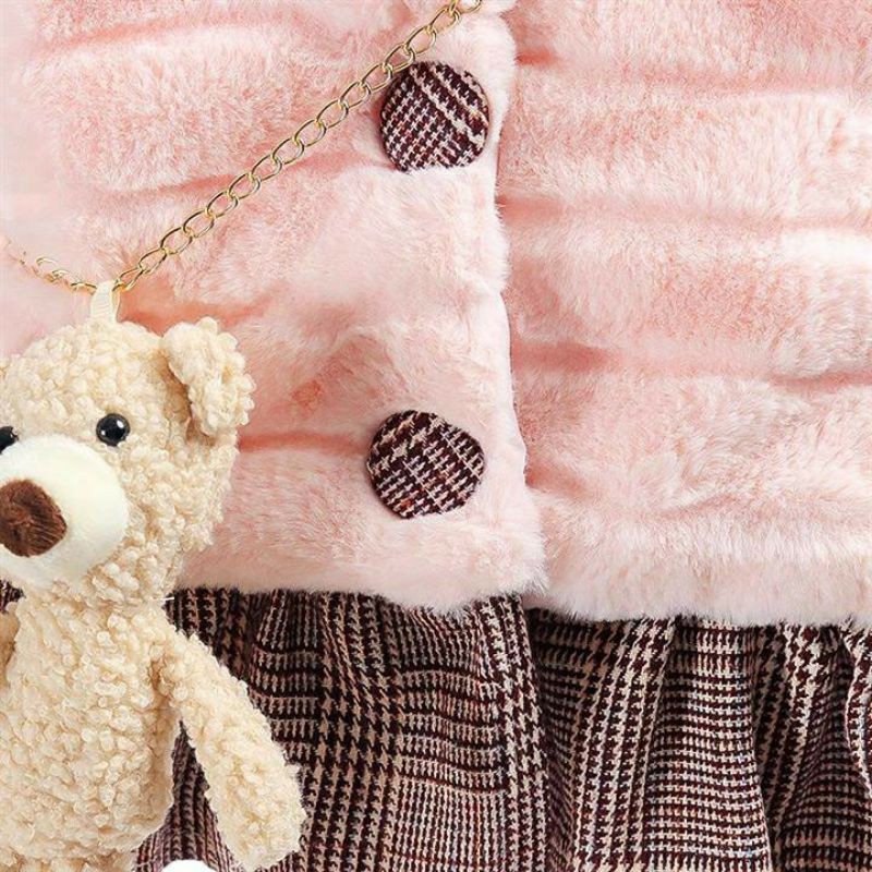 Áo gile liền chân váy kẻ kèm gấu hàng Quảng Châu