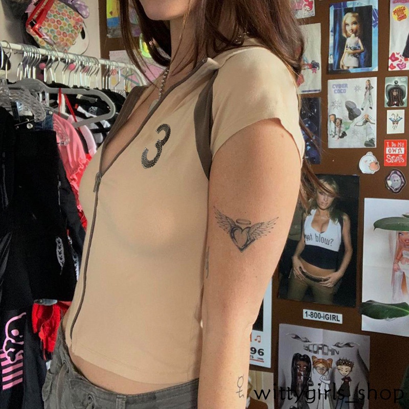 Wittygirls_ Shop | Áo Thun Crop Top Tay Ngắn Dáng Ôm Phối Khóa Kéo In Chữ Thời Trang Mùa Hè 2022