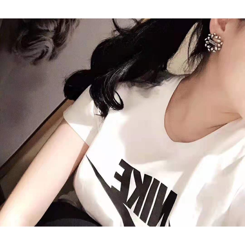 Bông tai thương hiệu CD Ja Dior mặt tròn đính đá TB422 TOBI STORE