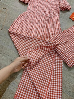 Váy maxi kẻ đỏ chất đẹp