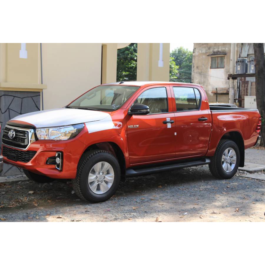 Logo chụp mâm, ốp lazang bánh xe ô tô Toyota Hilux 2016-2021