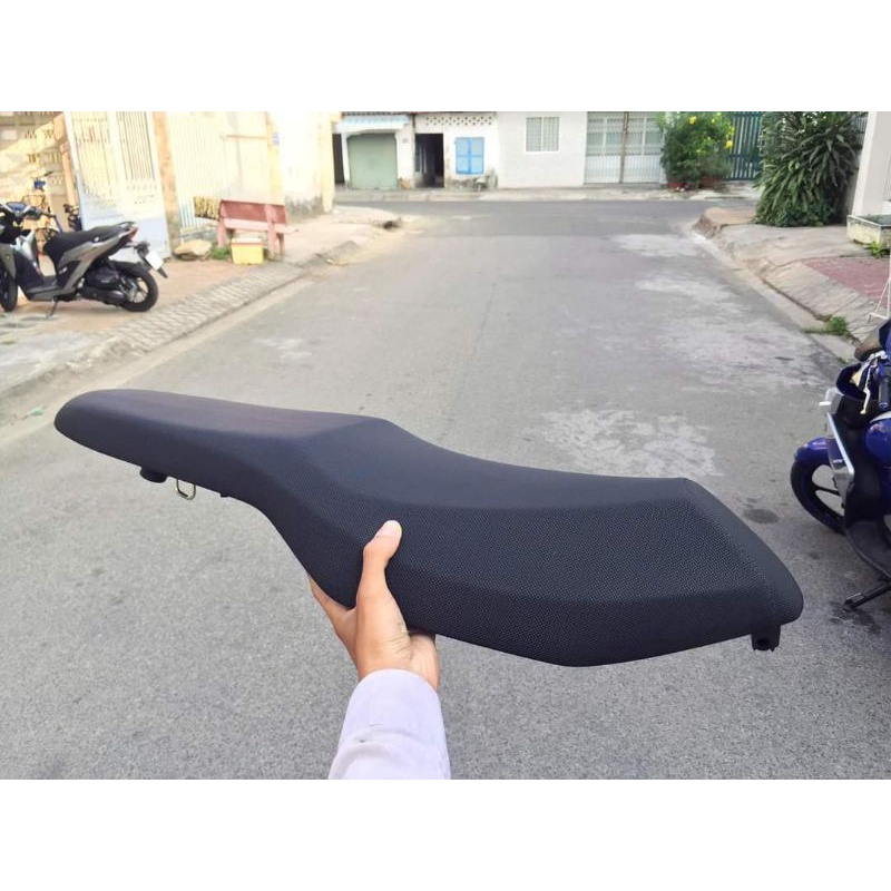 Yên exciter 155 , Mút yên exciter 155 , da yên logo