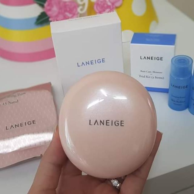 Phấn nước Laneige layering cover cushion