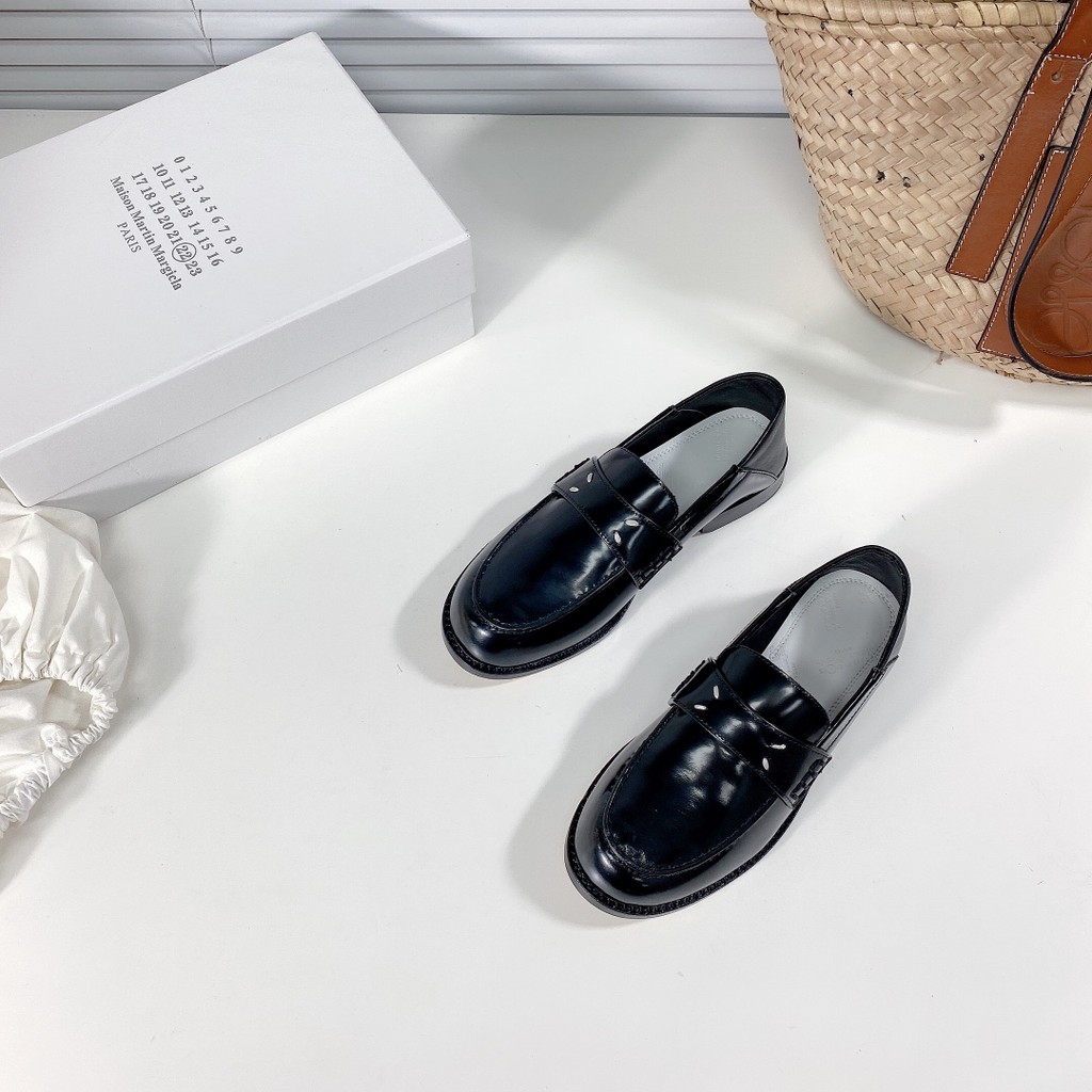 Giày oxford da thật cao cấp Maison Margiela thiết kế cá tính và thanh lịch | BigBuy360 - bigbuy360.vn