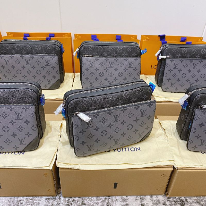 Túi nam LV / Louis Vuitton cổ điển hoa đen bạc TRIO ba trong một