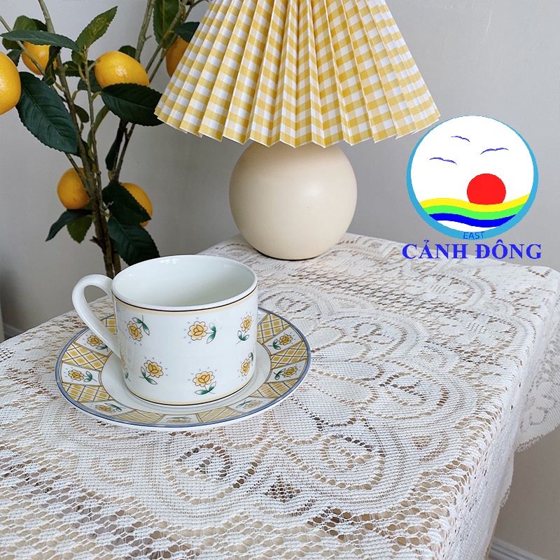 Khăn trải bàn ren phong cách vintage decor sang trọng