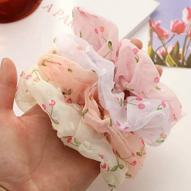 Dây cột tóc scrunchies vải voan họa tiết cherry