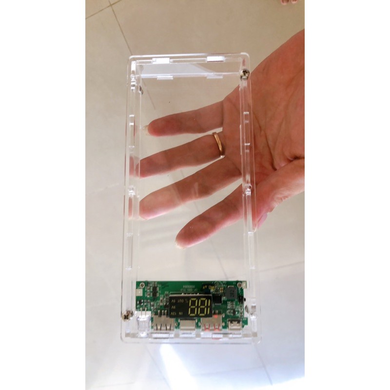 (Giá Đẹp) Box Sạc Dự Phòng vỏ mica cho pin 18650 với đủ loại 4, 5, 6, 8, 10, 12, 16, 32