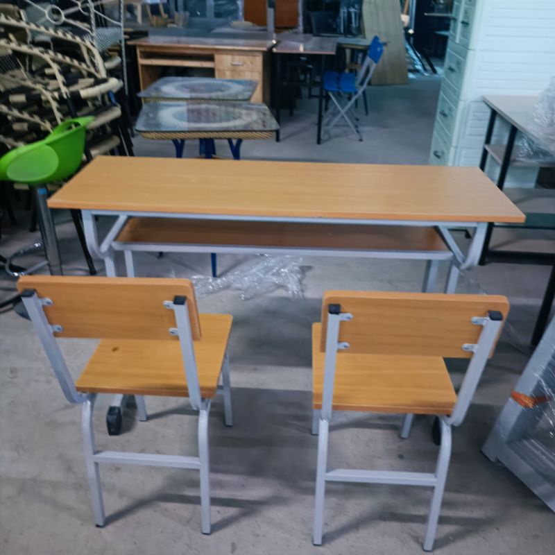 Bộ bàn ghế dạy học tại nhà .