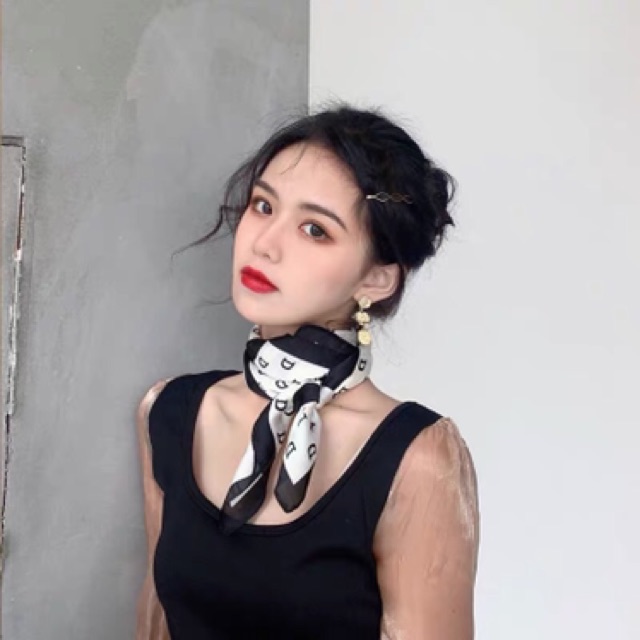 Khăn turban lụa vuông choàng cổ ( có thể quấn thành áo) size 70cm