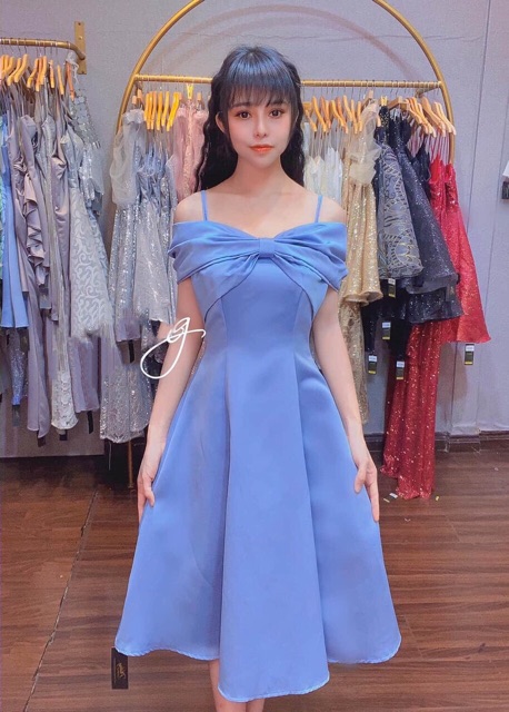 Đầm nơ trễ vai